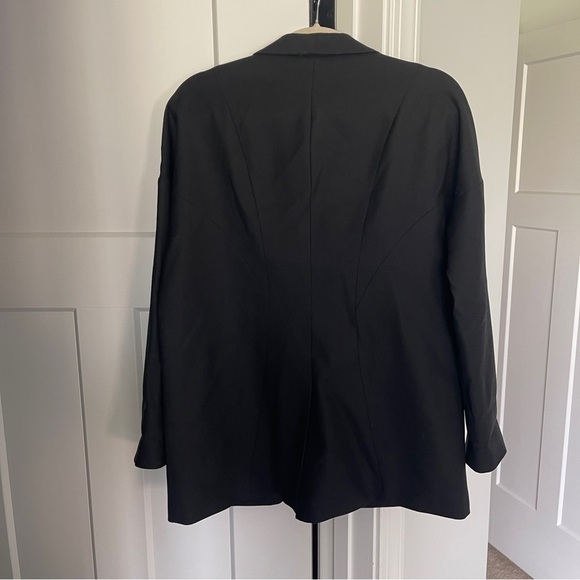 Kit and Ace Black Blazer Borrowed From The Boys Relaxed Pockets - Picture 6 of 6